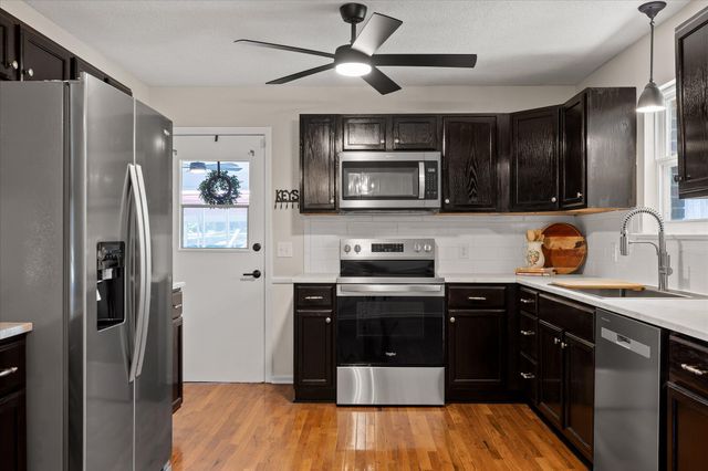 301 Signal Drive, Rossville, GA 30741