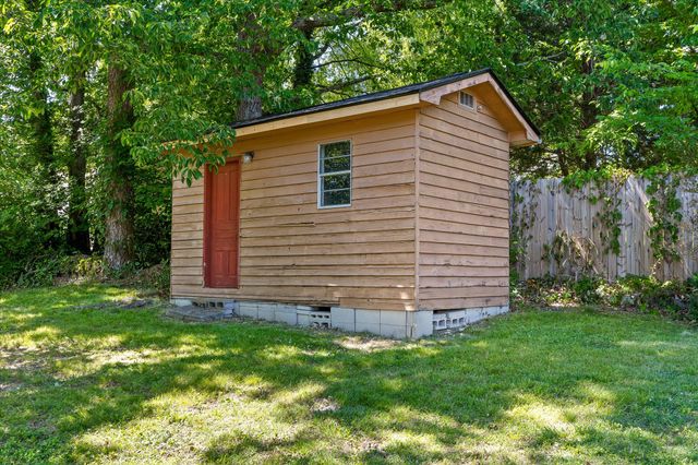 301 Signal Drive, Rossville, GA 30741
