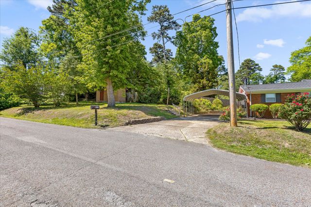 301 Signal Drive, Rossville, GA 30741