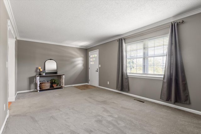 301 Signal Drive, Rossville, GA 30741