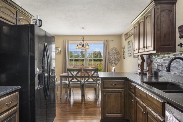 5721 West Alexa Lane, Springfield, MO 65802