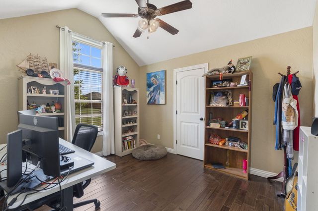 5721 West Alexa Lane, Springfield, MO 65802