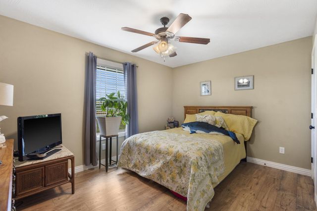 5721 West Alexa Lane, Springfield, MO 65802