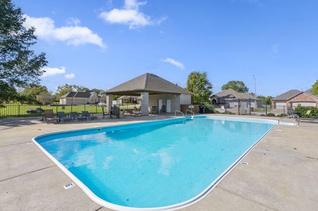 5721 West Alexa Lane, Springfield, MO 65802