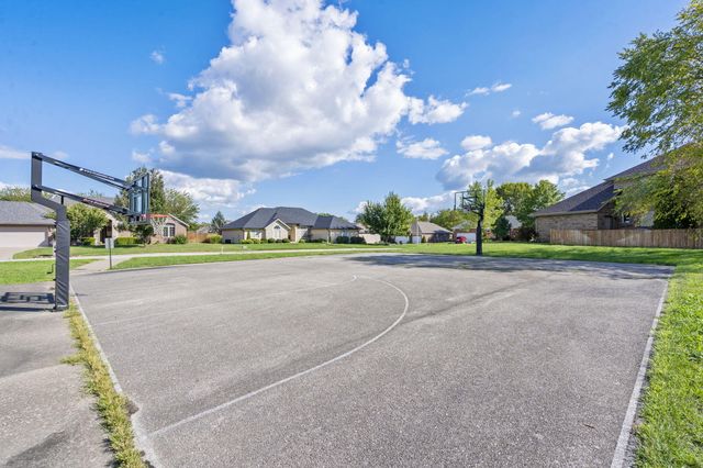 5721 West Alexa Lane, Springfield, MO 65802