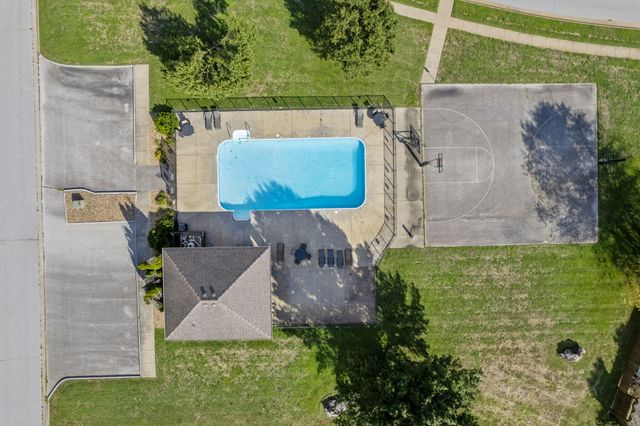 5721 West Alexa Lane, Springfield, MO 65802