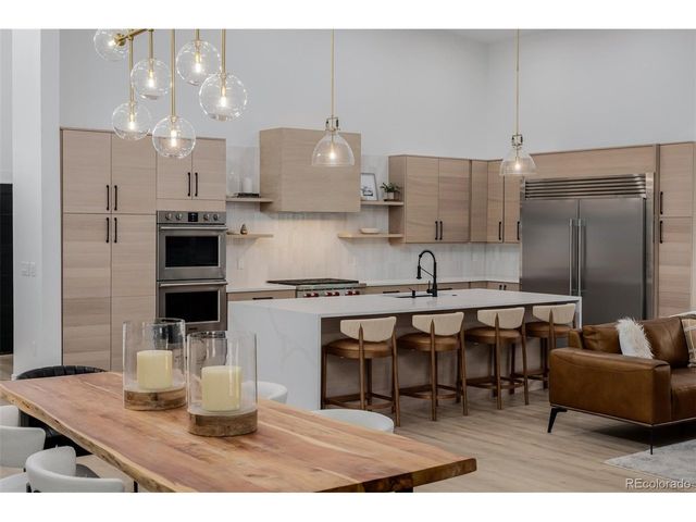 2901 S Bellaire St, Denver, CO 80222