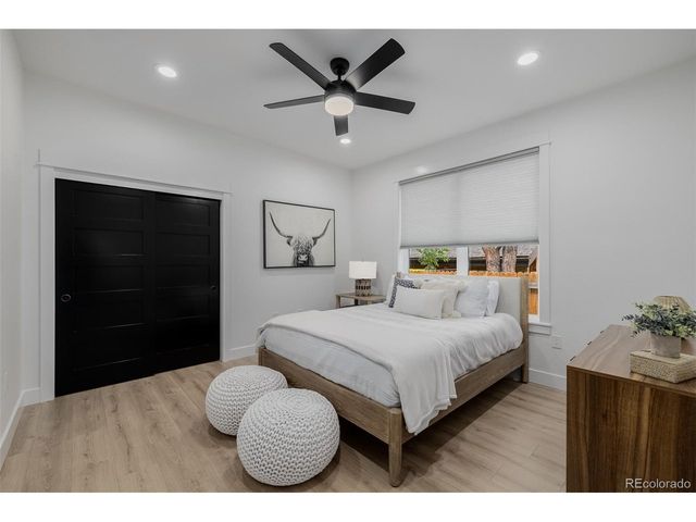 2901 S Bellaire St, Denver, CO 80222