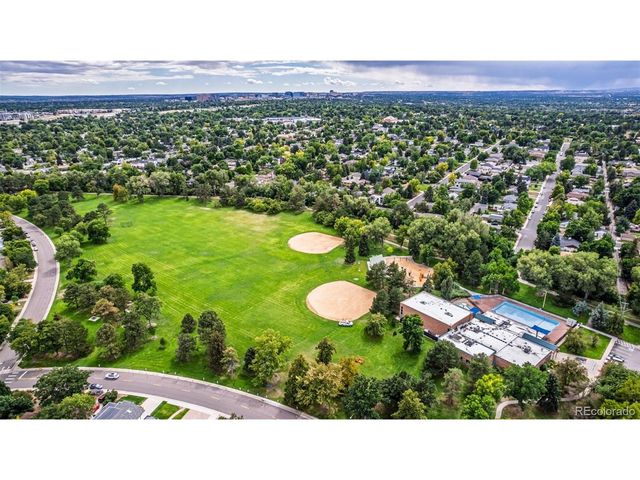 2901 S Bellaire St, Denver, CO 80222