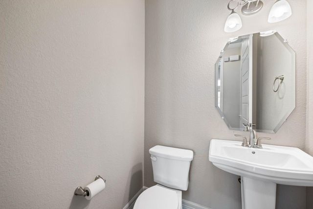 4205 Lynette LN, Round Rock, TX 78681