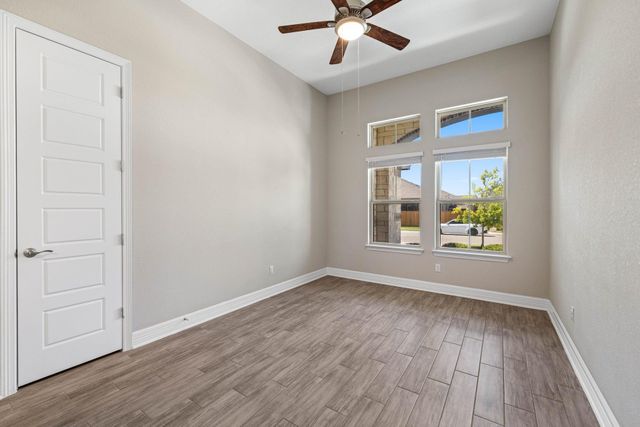 4205 Lynette LN, Round Rock, TX 78681