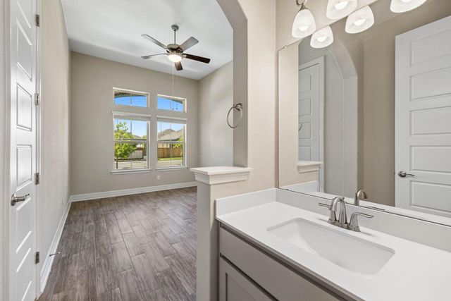 4205 Lynette LN, Round Rock, TX 78681