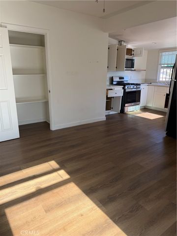 1820 W 22nd Street, Los Angeles, CA 90018