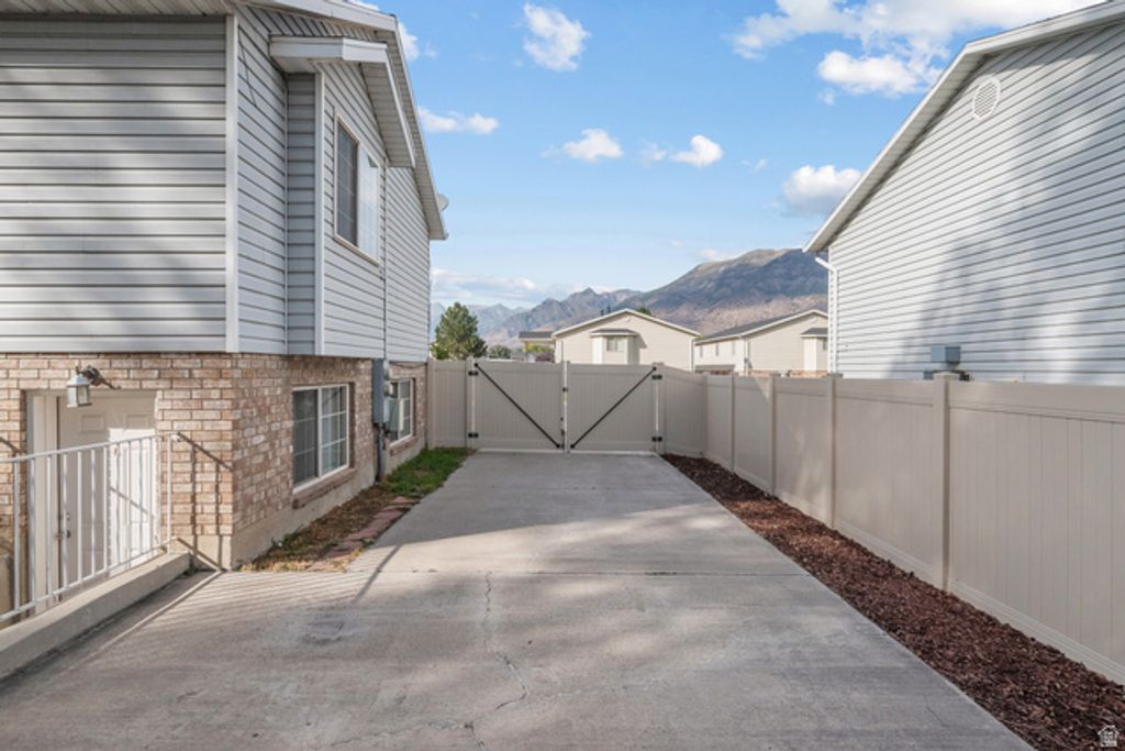 1765 W GARDEN DR, Pleasant Grove, UT 84062 — photo 4