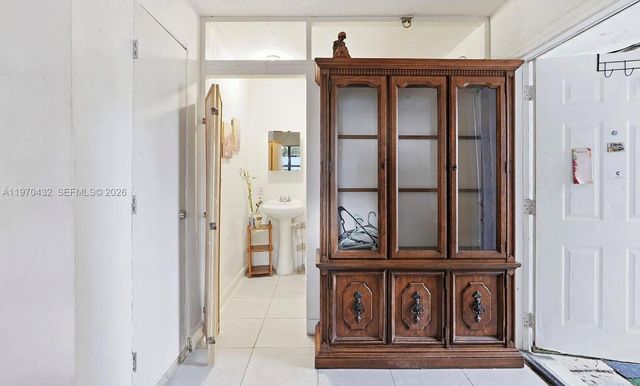 1918 Sheridan St, Hollywood, FL 33020