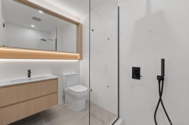 366 Harman Street 4R, Brooklyn, NY 11237