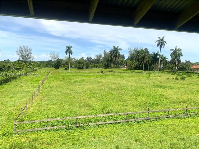 22750 SW 154th Avenue, Miami, FL 33170