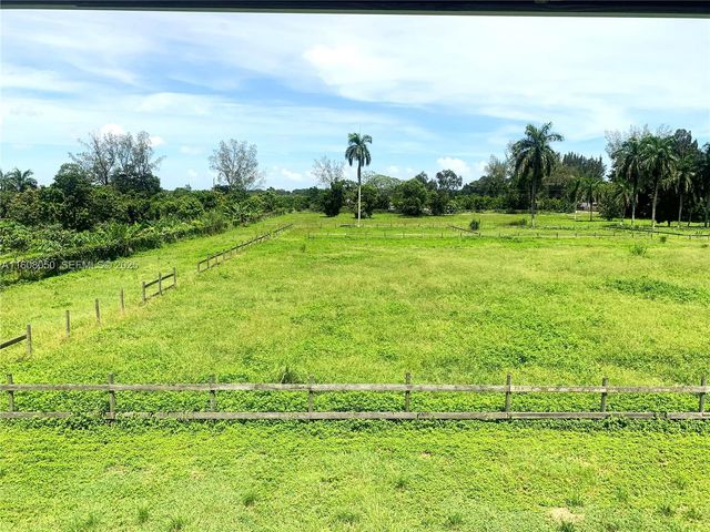 22750 SW 154th Avenue, Miami, FL 33170