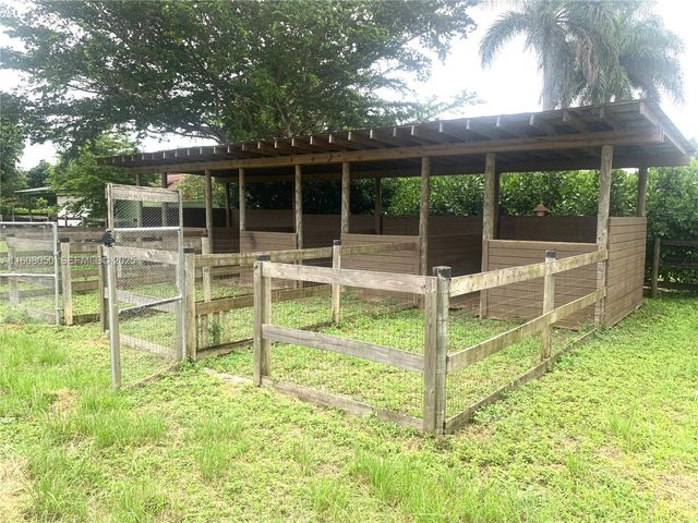 22750 SW 154th Avenue, Miami, FL 33170