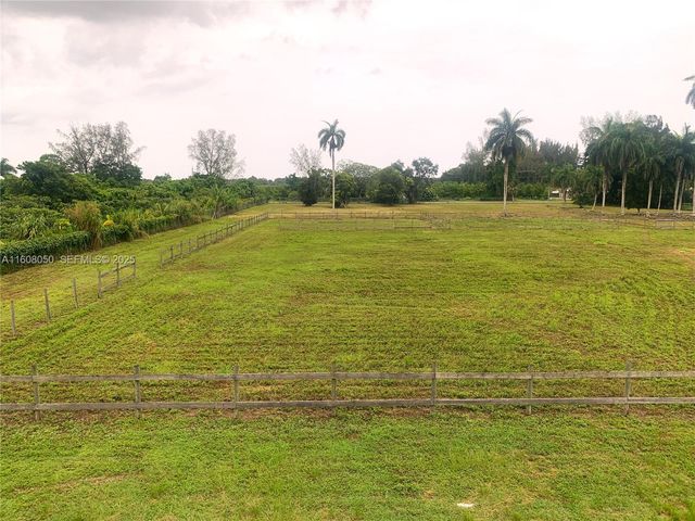 22750 SW 154th Avenue, Miami, FL 33170