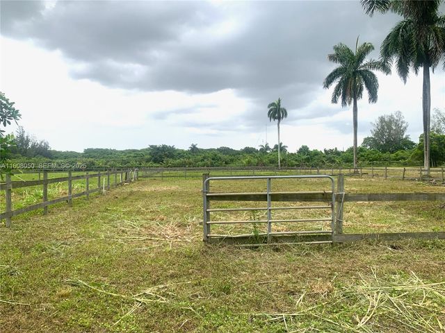 22750 SW 154th Avenue, Miami, FL 33170