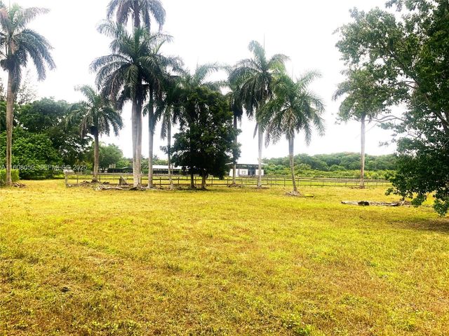 22750 SW 154th Avenue, Miami, FL 33170