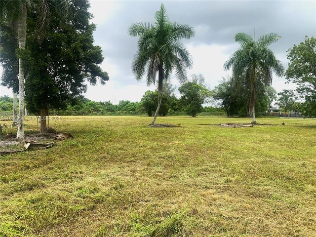 22750 SW 154th Avenue, Miami, FL 33170