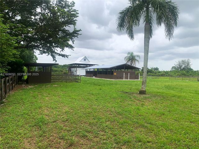 22750 SW 154th Avenue, Miami, FL 33170