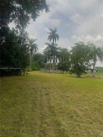 22750 SW 154th Avenue, Miami, FL 33170