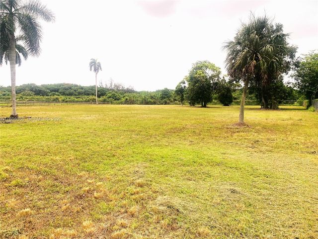 22750 SW 154th Avenue, Miami, FL 33170