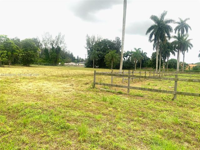 22750 SW 154th Avenue, Miami, FL 33170