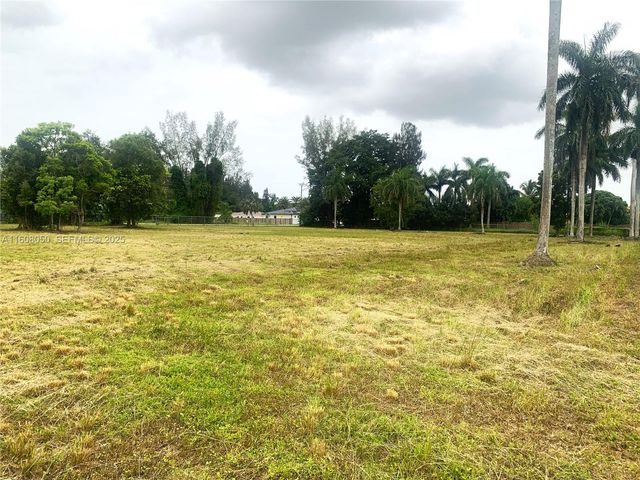 22750 SW 154th Avenue, Miami, FL 33170