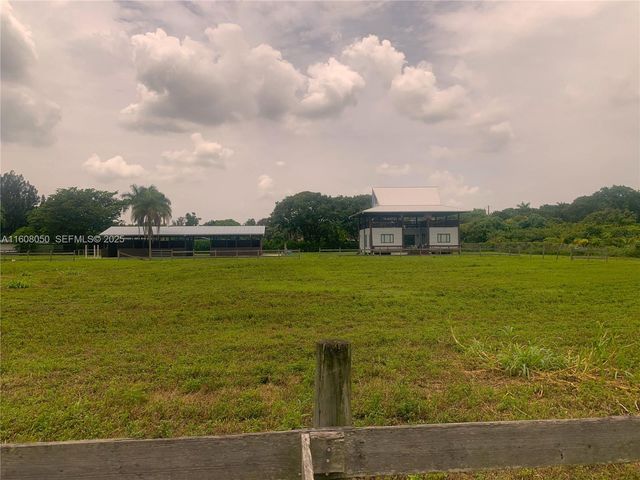 22750 SW 154th Avenue, Miami, FL 33170