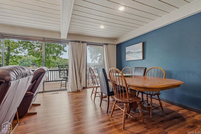 176 E Lakeshore Drive, Cherokee Village, AR 72529