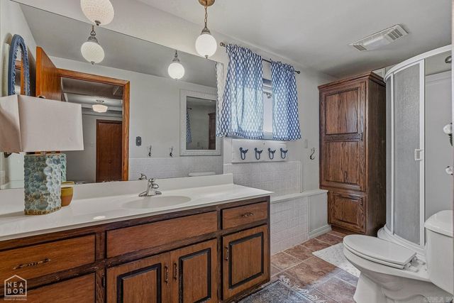 176 E Lakeshore Drive, Cherokee Village, AR 72529