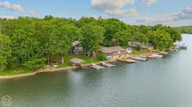 176 E Lakeshore Drive, Cherokee Village, AR 72529