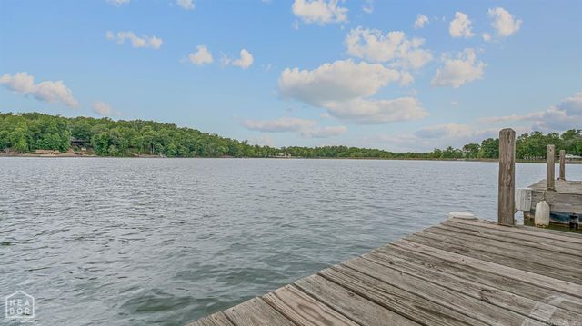 176 E Lakeshore Drive, Cherokee Village, AR 72529