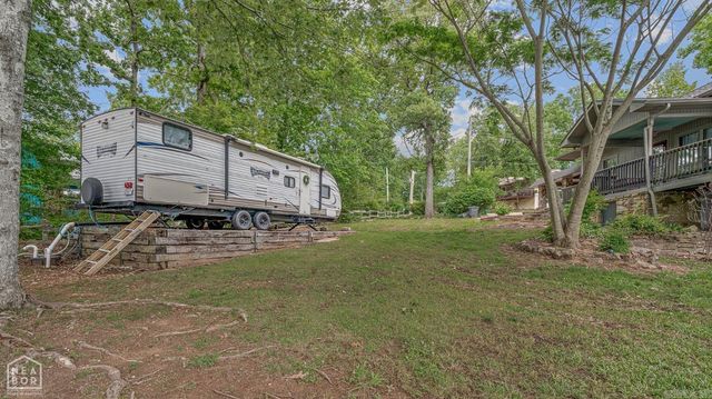 176 E Lakeshore Drive, Cherokee Village, AR 72529