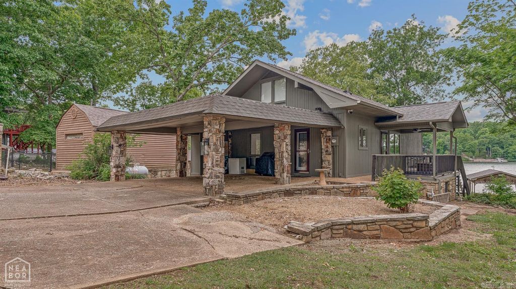 176 E Lakeshore Drive, Cherokee Village, AR 72529
