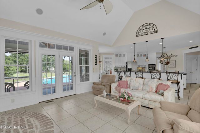 184 Olde Point Road, Hampstead, NC 28443