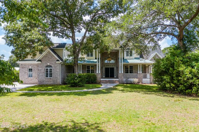 184 Olde Point Road, Hampstead, NC 28443