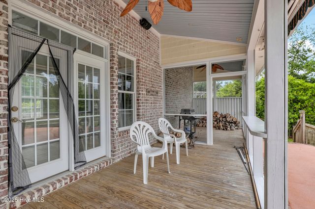 184 Olde Point Road, Hampstead, NC 28443