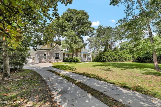 184 Olde Point Road, Hampstead, NC 28443