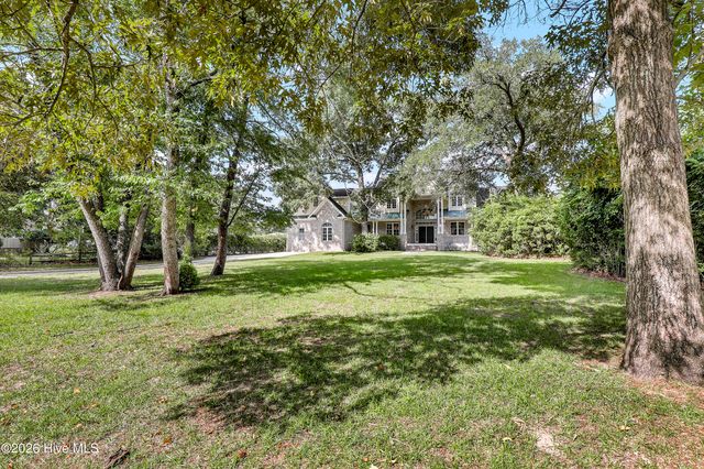 184 Olde Point Road, Hampstead, NC 28443