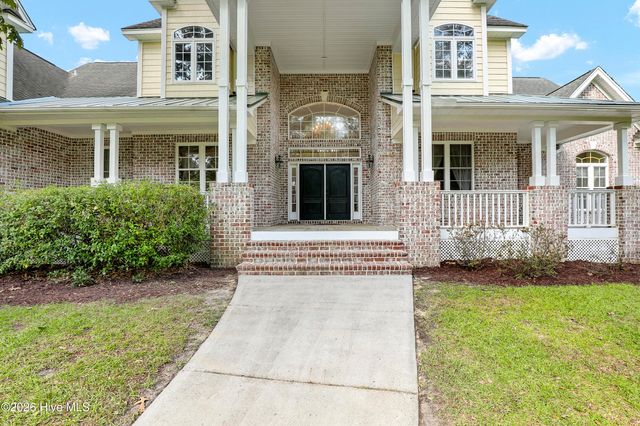 184 Olde Point Road, Hampstead, NC 28443