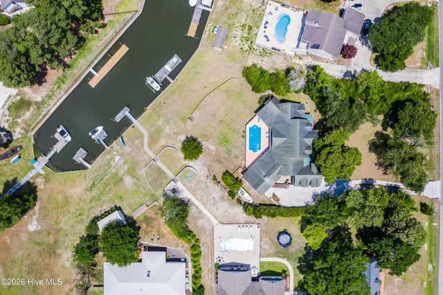 184 Olde Point Road, Hampstead, NC 28443
