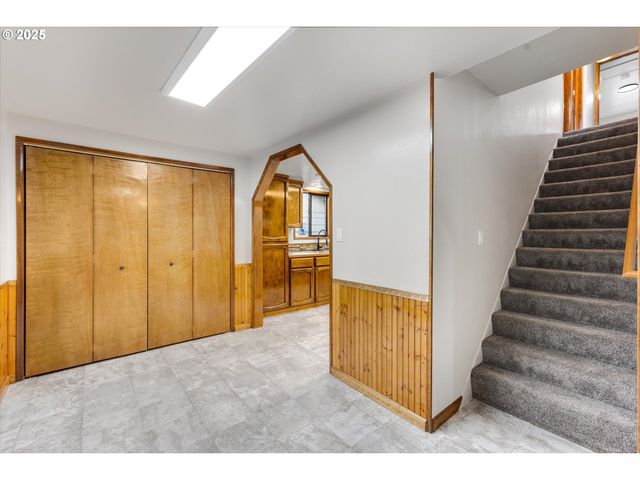 3004 OAK St, Longview, WA 98632