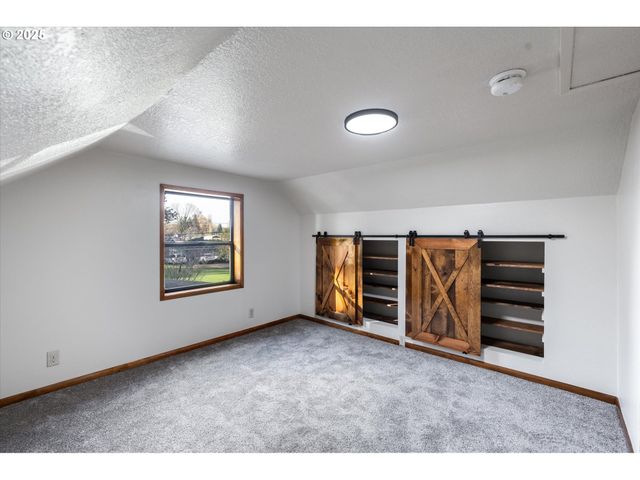 3004 OAK St, Longview, WA 98632