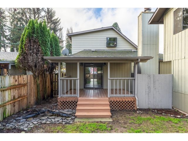 3004 OAK St, Longview, WA 98632