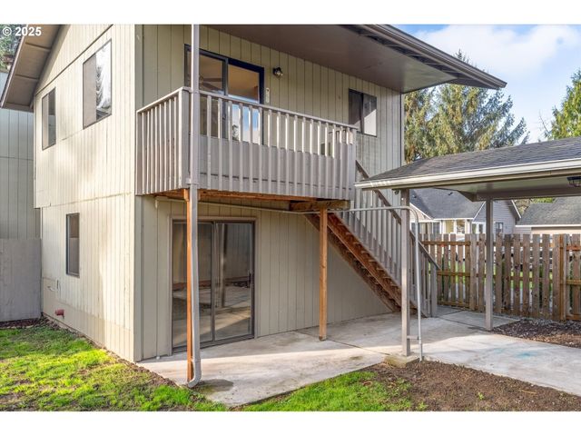 3004 OAK St, Longview, WA 98632